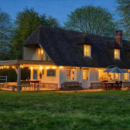 La Maison D'en Face - Family - Normandy, France