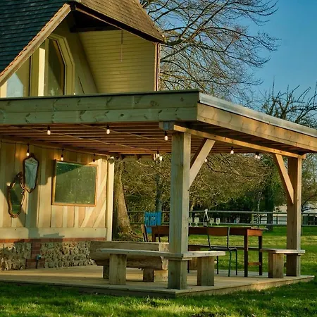 La Maison D'en Face - Family - Normandy, France *